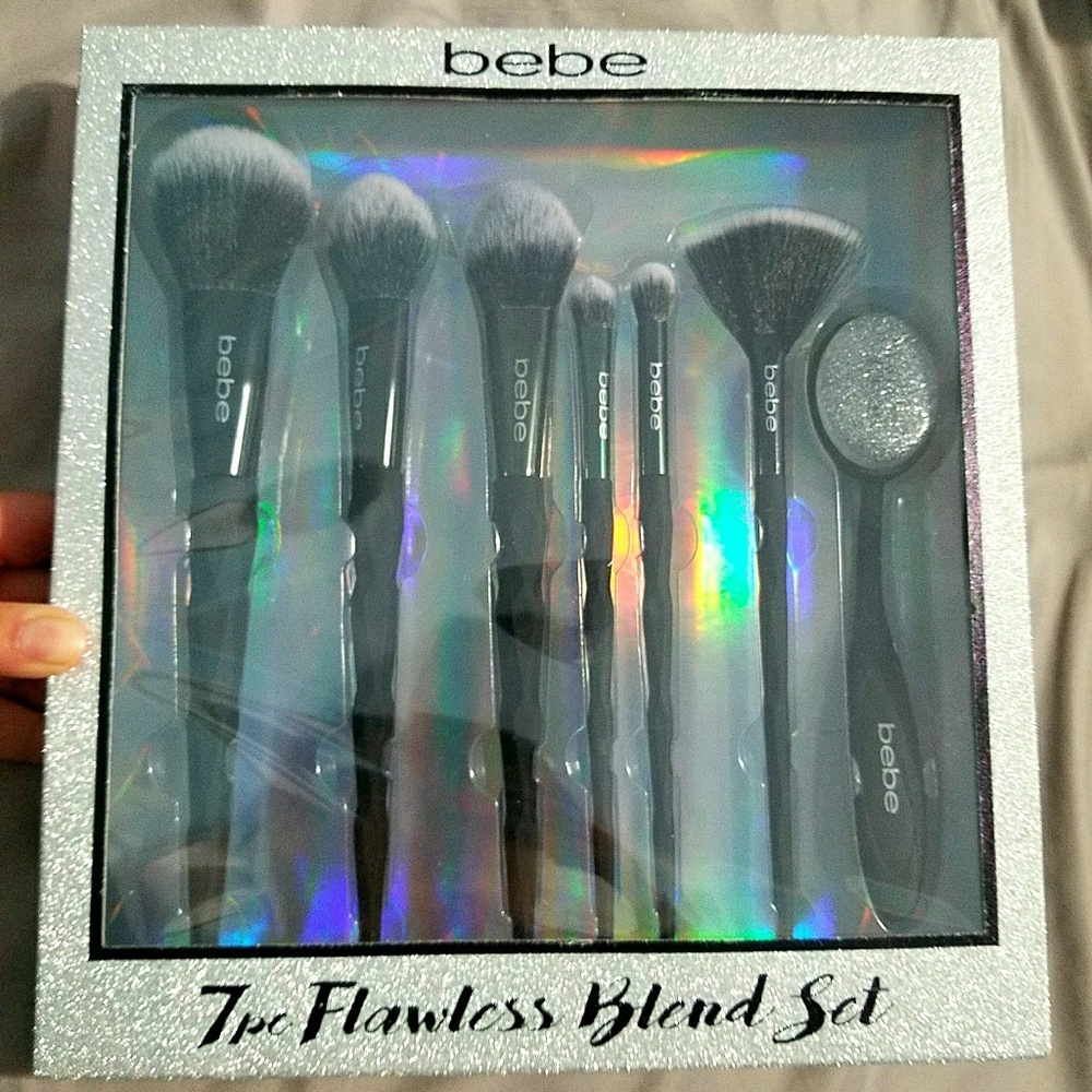 Bebe Makeup Brushes - 7 piece set